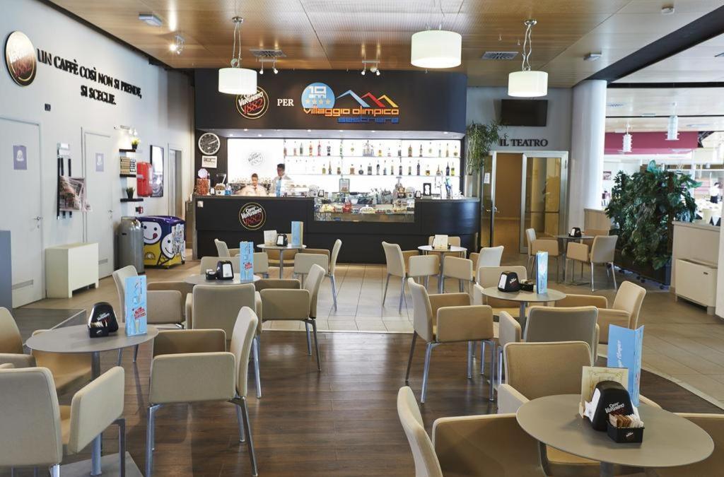Attico Villaggio Olimpico 塞斯特雷 外观 照片